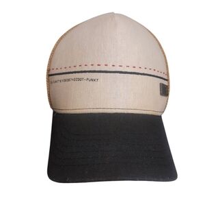 NOBIS Stylish Black and Cream Cap